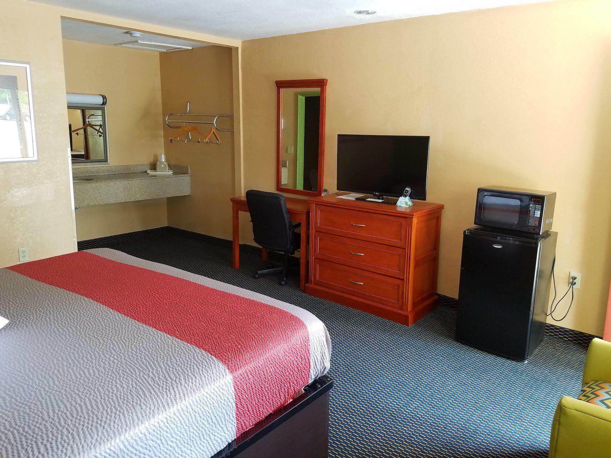 Holiday Terrace Motel Houston Bagian luar foto