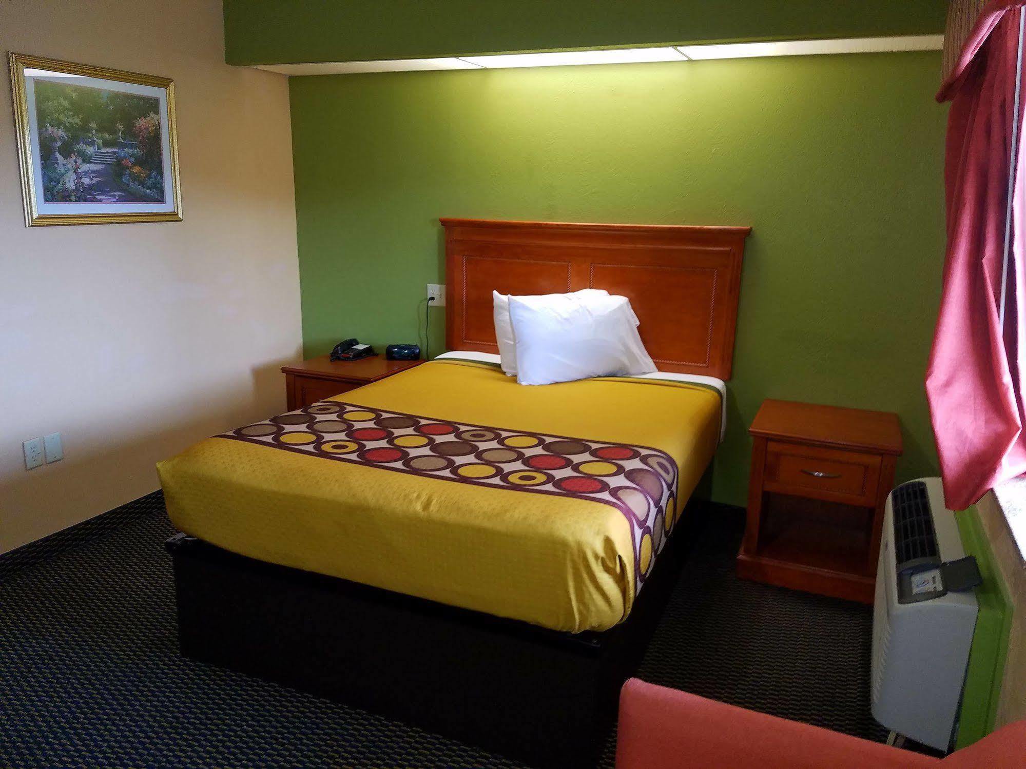 Holiday Terrace Motel Houston Bagian luar foto
